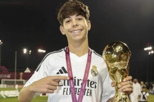 马卡：皇马与16岁的布加林签下三年合同，该球员本赛季已入21球